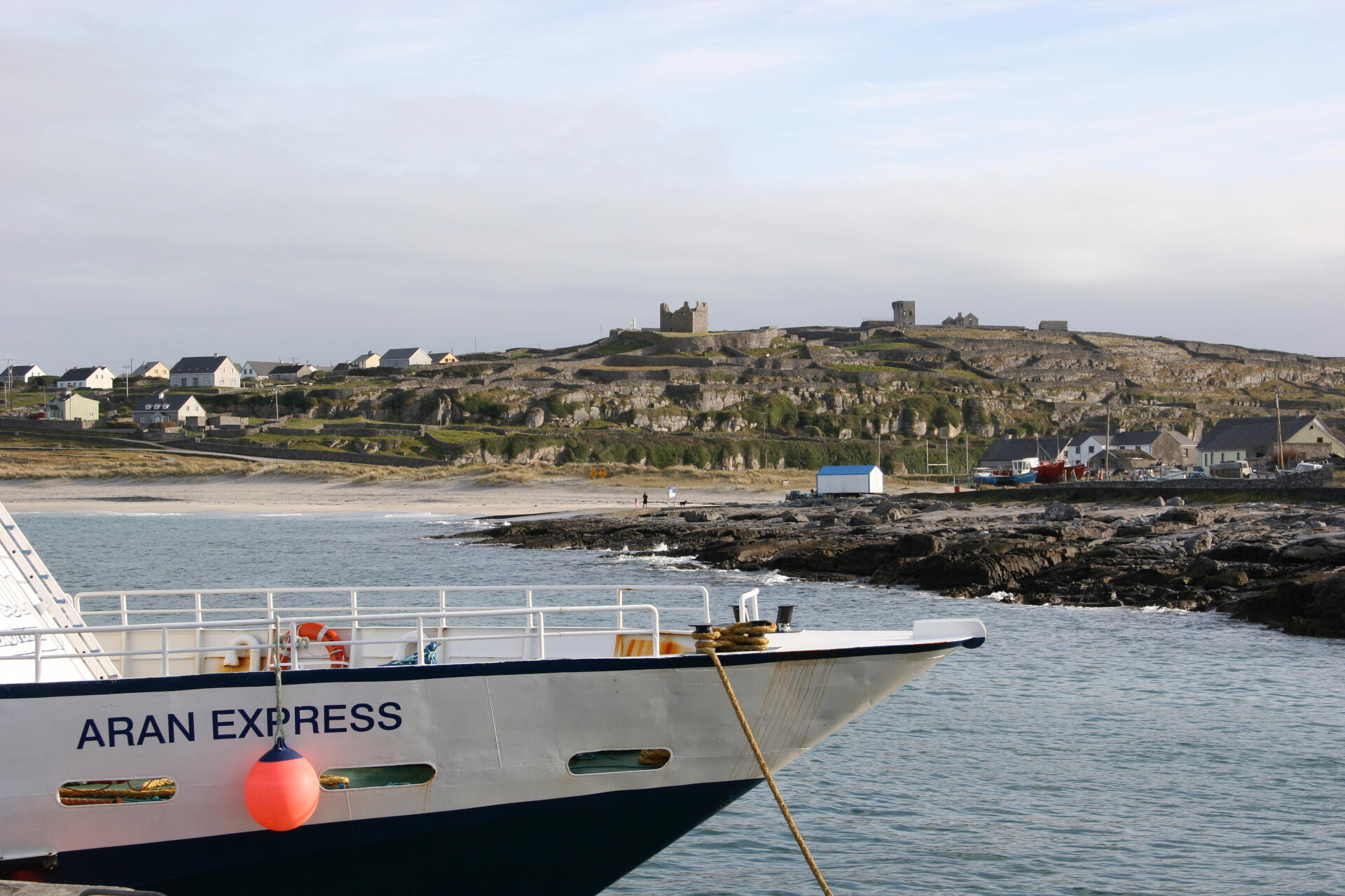 Ferry at Inis Oirr Pier